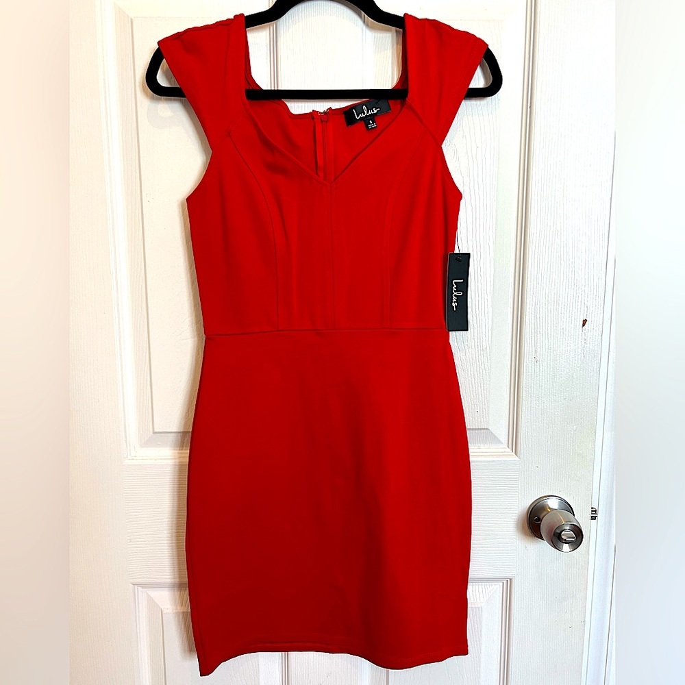 NWT Lulus Shape of My Heart Bodycon Dress
